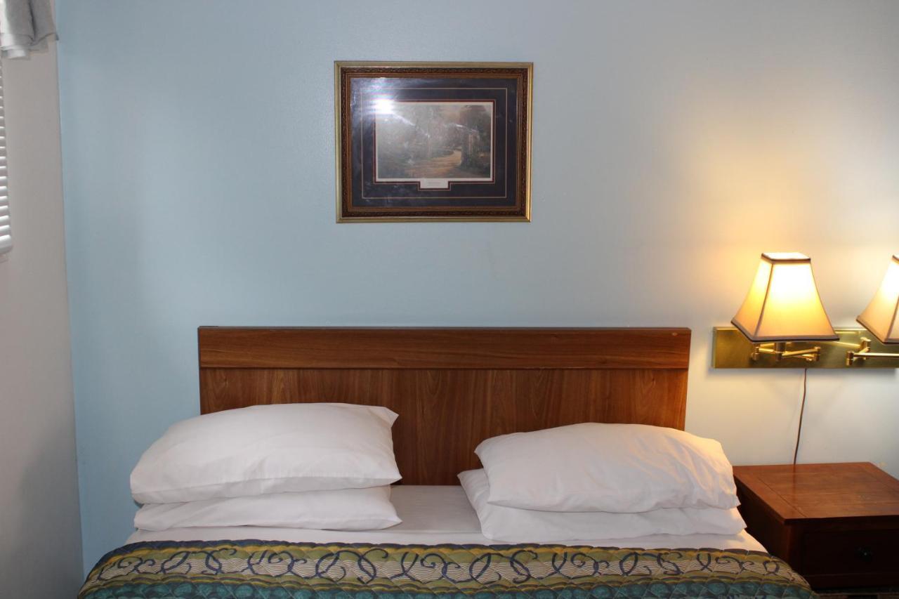 River Road Motel Wisconsin Dells Eksteriør billede