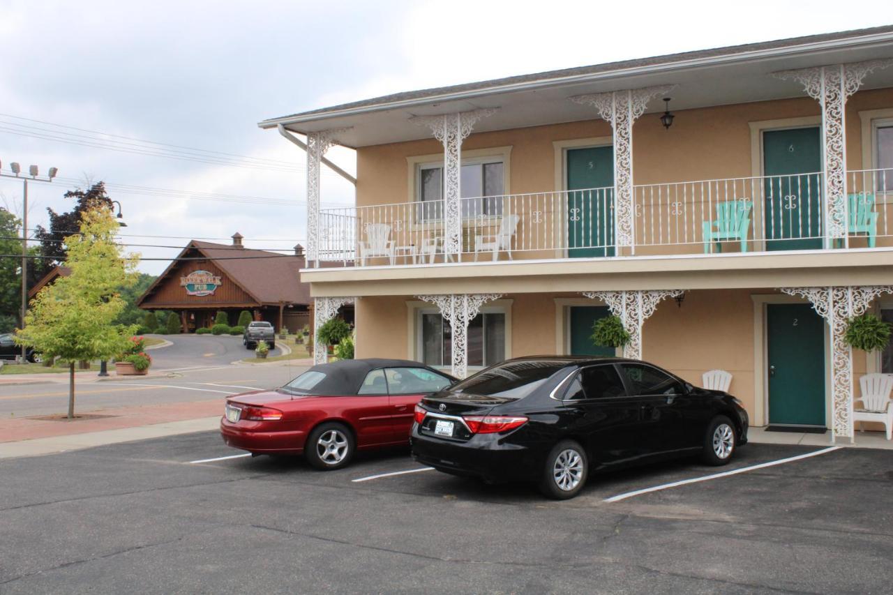 River Road Motel Wisconsin Dells Eksteriør billede